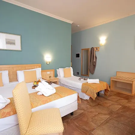 ホテル Belvedere San Gottardo By Lvg Collection 4*
