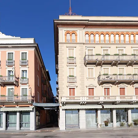 Lvg Collection - Belvedere San Gottardo Отель 4*